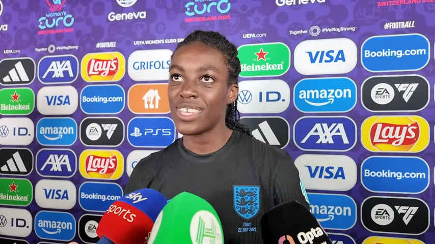 Atleta cristã demonstra sua fé em vitória na Euro Feminina 2025: “Toda glória a Deus”