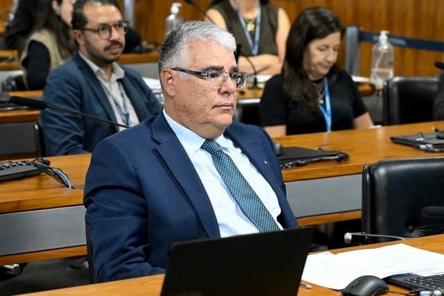 Projeto de lei inclui defesa da vida desde a concepção no currículo escolar