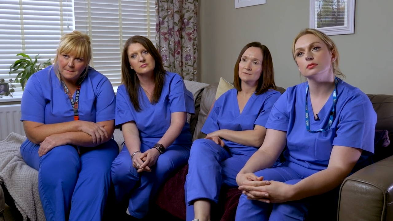 Enfermeiras que se recusaram a compartilhar vestiário com mulher trans vencem na justiça